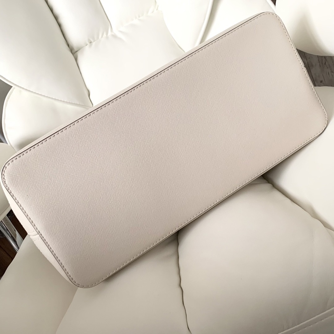 MICHAEL KORS - 新品未使用 マイケルコース 大きめトートバッグ MICHAEL KORS - 新品未使用 マイケルコース 大きめトートバッグ