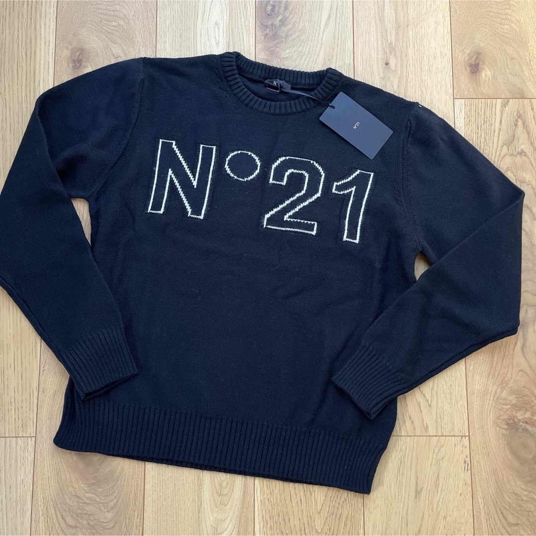 新品タグ N°21 ヌメロヴェントゥーノ ロゴセーター ニット 新品タグ N°21 ヌメロヴェントゥーノ ロゴセーター ニット