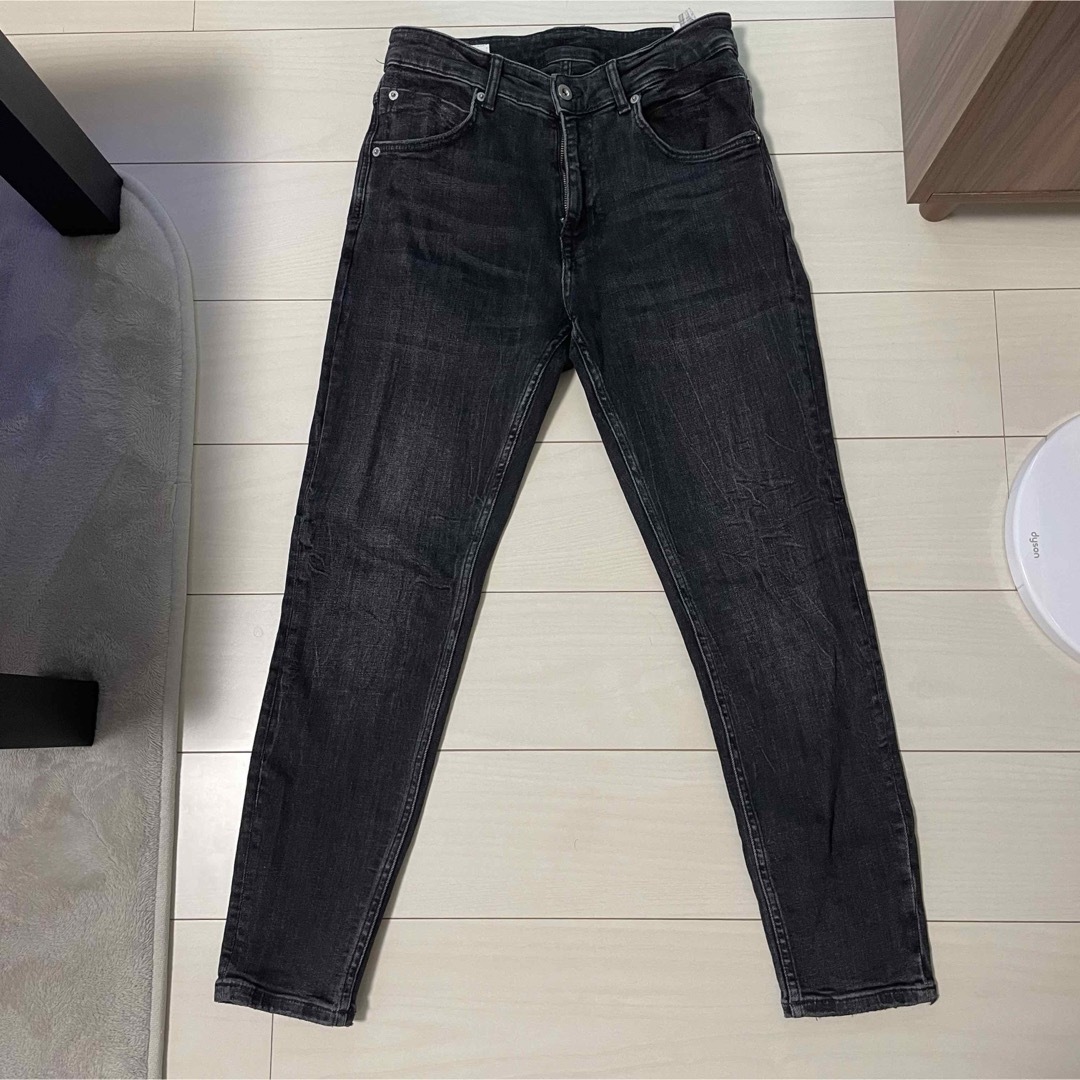 ZARA - 【新品未使用】ZARAスキニーパンツ ブラックパンツの通販 ZARA - 【新品未使用】ZARAスキニーパンツ ブラックパンツの通販