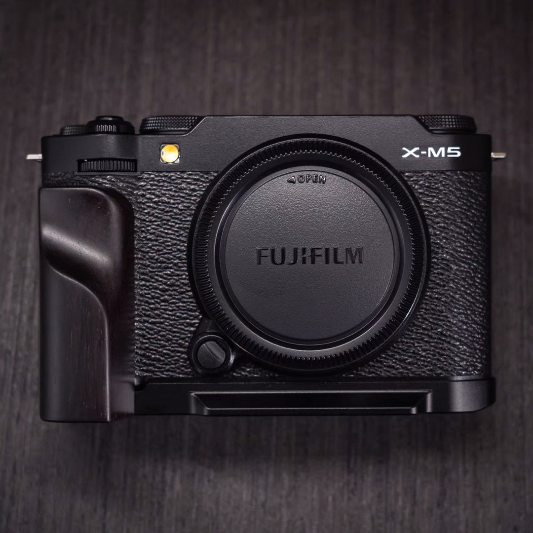 富士フイルム FUJIFILM xm5 X-M5用 ハンドグリップの通販 by 富士フイルム FUJIFILM xm5 X-M5用 ハンドグリップの通販 by