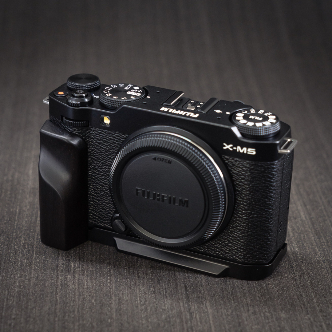 富士フイルム FUJIFILM xm5 X-M5用 ハンドグリップの通販 by 富士フイルム FUJIFILM xm5 X-M5用 ハンドグリップの通販 by