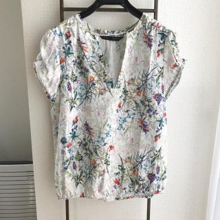 ザラ(ZARA)のZARA 花柄ブラウス(シャツ/ブラウス(半袖/袖なし))