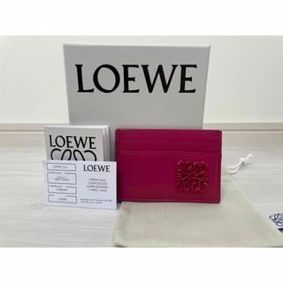 LOEWE(パスケース/IDカードホルダー)のフリマアイテム一覧 LOEWE(パスケース/IDカードホルダー)のフリマアイテム一覧
