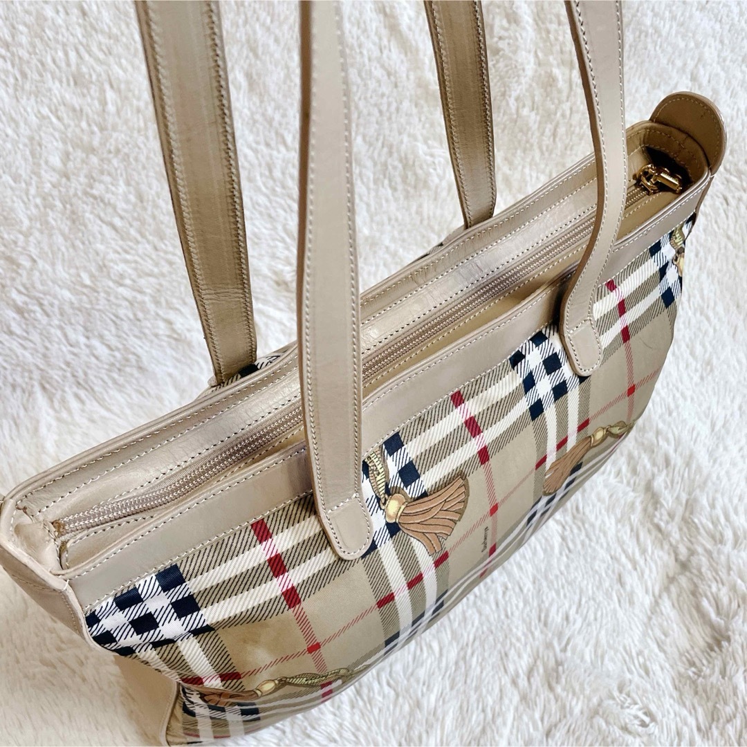 BURBERRY - 激レア 美品 BURBERRY タッセル柄 ノバチェック 肩 BURBERRY - 激レア 美品 BURBERRY タッセル柄 ノバチェック 肩