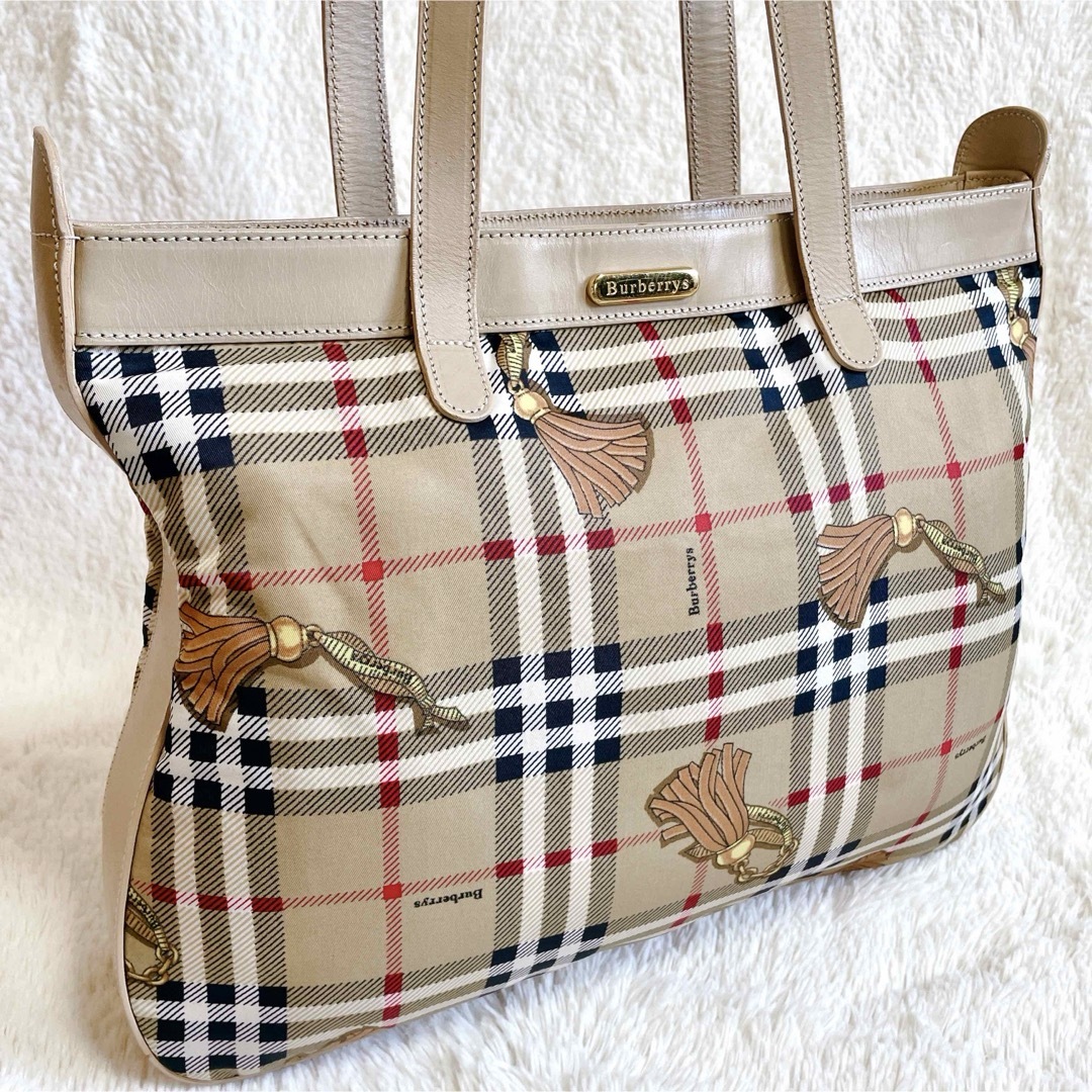 BURBERRY - 激レア 美品 BURBERRY タッセル柄 ノバチェック 肩 BURBERRY - 激レア 美品 BURBERRY タッセル柄 ノバチェック 肩