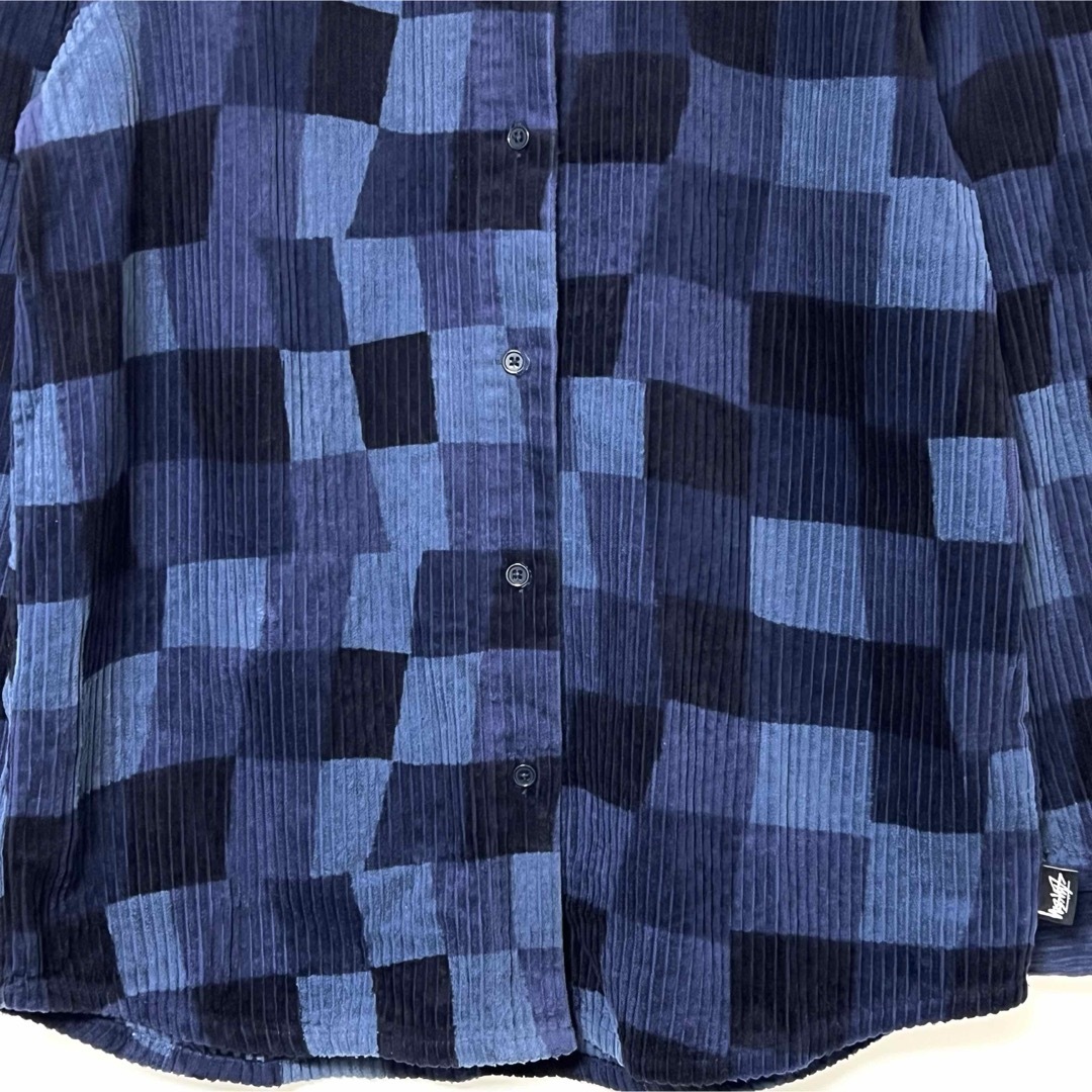 STUSSY - STUSSY WOBBLY CHECK LS SHIRT コーデュロイシャツ Mの STUSSY - STUSSY WOBBLY CHECK LS SHIRT コーデュロイシャツ Mの