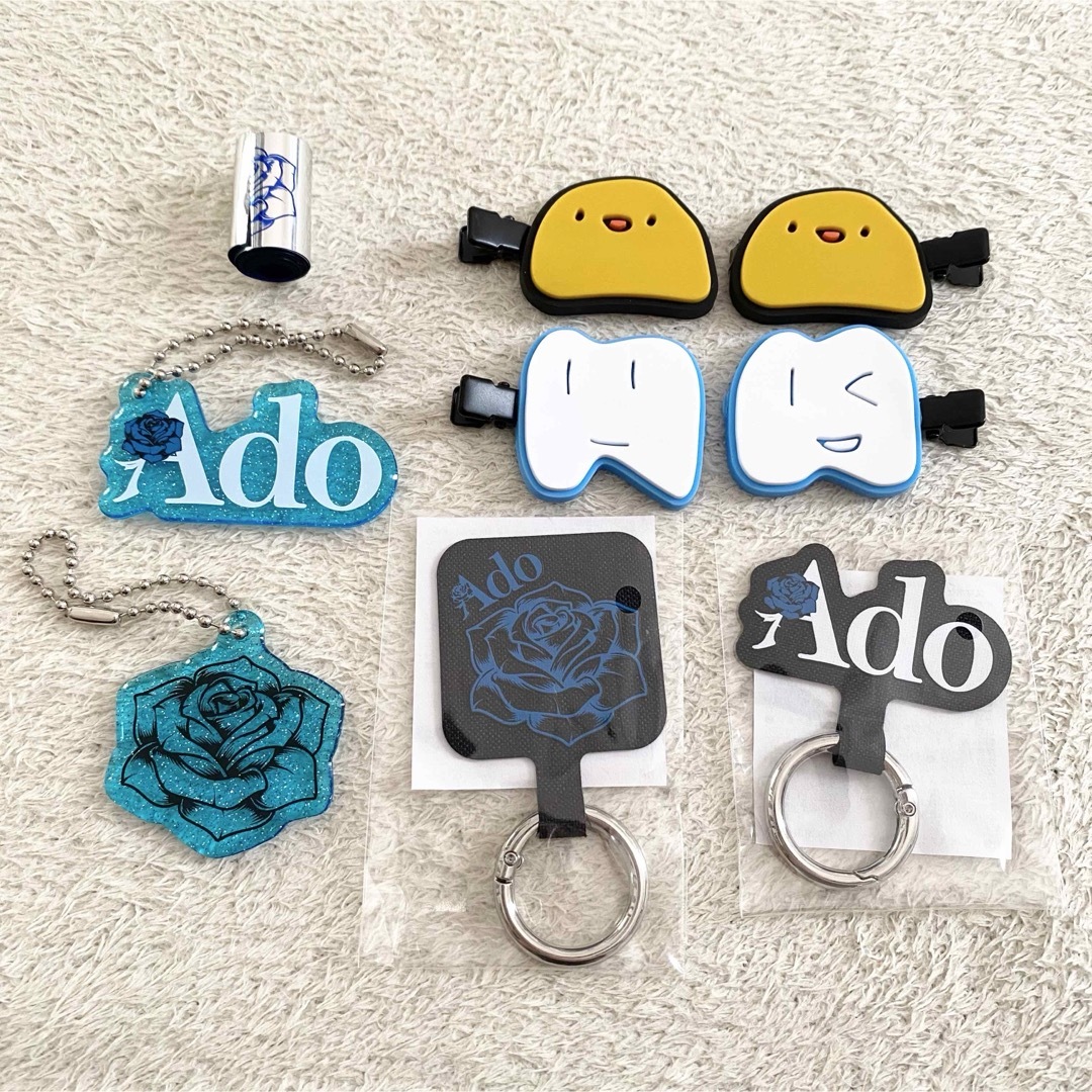 Ado モナリザの横顔 ガチャ キーホルダー 前髪クリップ フォンタブ テープ エンタメ/ホビーのタレントグッズ(ミュージシャン)の商品写真