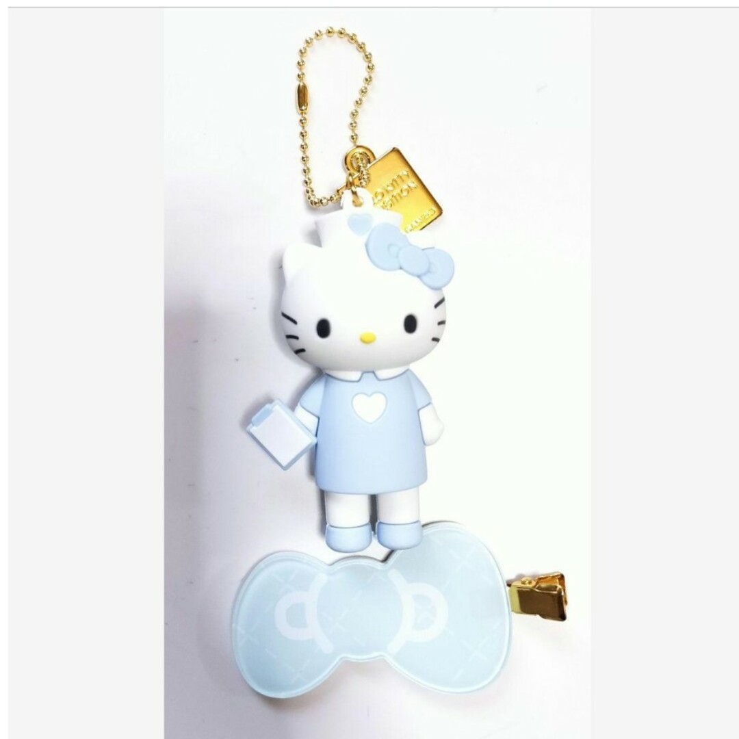 サンリオ(サンリオ)のキティ展 ナース 看護師 モノクロ シークレットマスコットチャーム 前髪クリップ エンタメ/ホビーのおもちゃ/ぬいぐるみ(キャラクターグッズ)の商品写真