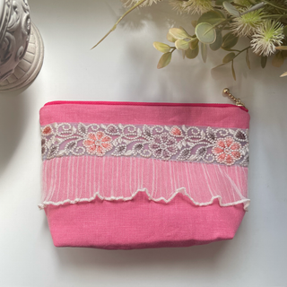 インド刺繍リボンとリネンのポーチ　フラワーピンク(ポーチ)