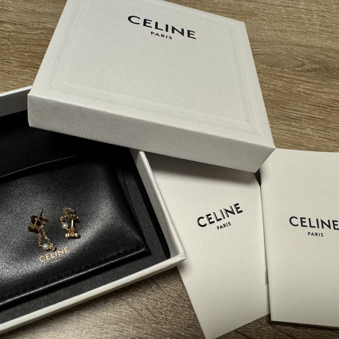 CELINE - CELINEトリオンフ チェーンパール ピアス の通販 by CELINE - CELINEトリオンフ チェーンパール ピアス の通販 by