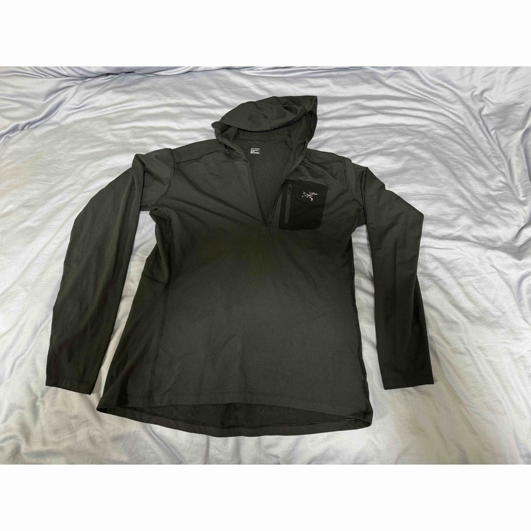 ARC'TERYX - アークテリクス　パーカー黒