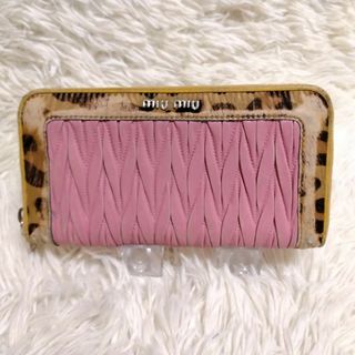 MIU MIU(財布)のフリマアイテム一覧 MIU MIU(財布)のフリマアイテム一覧