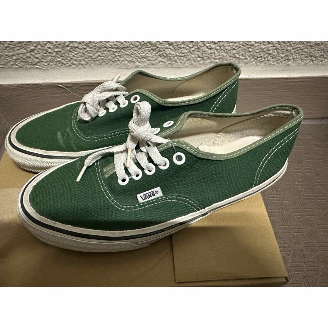 VANS - 80s USA製 VANS AUTHENTIC 緑の通販 by 美咲|ヴァンズならラクマ VANS - 80s USA製 VANS AUTHENTIC 緑の通販 by 美咲|ヴァンズならラクマ