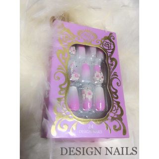 定価2,100円⭐︎DESIGN NAILS フラワー ビジューネイル⭐︎