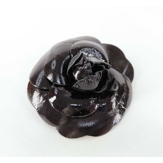 CHANEL(レザー ・ ブローチ/コサージュ)のフリマアイテム一覧 CHANEL(レザー ・ ブローチ/コサージュ)のフリマアイテム一覧