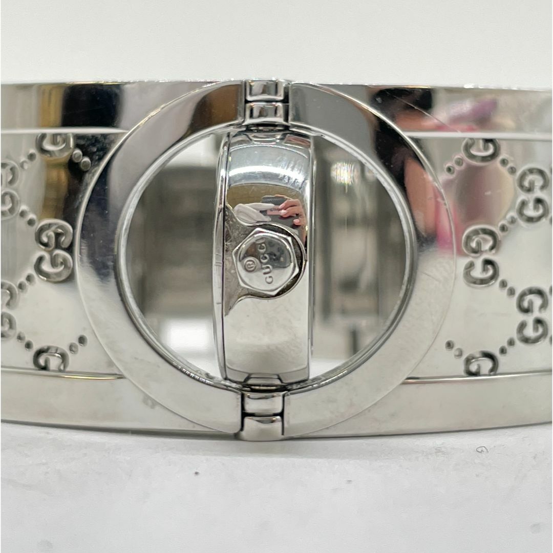 GUCCI - 極美品 GUCCI グッチ トワール バングル ウォッチ GG柄 GUCCI - 極美品 GUCCI グッチ トワール バングル ウォッチ GG柄
