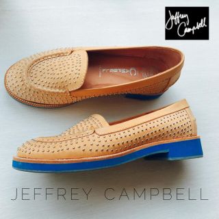 ジェフリーキャンベル(JEFFREY CAMPBELL)のJC◉スタッズローファー25-25.5(ローファー/革靴)