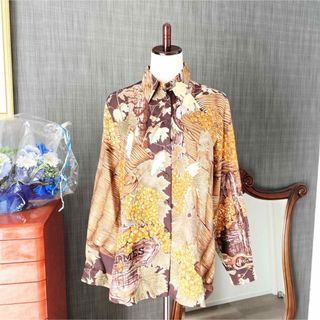 HERMES - 極美品 HERMES エルメス シルク ロゴ シャツ ブラウス HERMES - 極美品 HERMES エルメス シルク ロゴ シャツ ブラウス