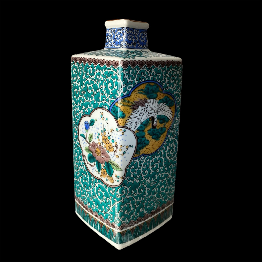 九谷焼 嘯谷 作 鴛鴦花鳥 唐草 青海波文 四方花瓶 花瓶 伝統工芸 壺 九谷焼 嘯谷 作 鴛鴦花鳥 唐草 青海波文 四方花瓶 花瓶 伝統工芸 壺