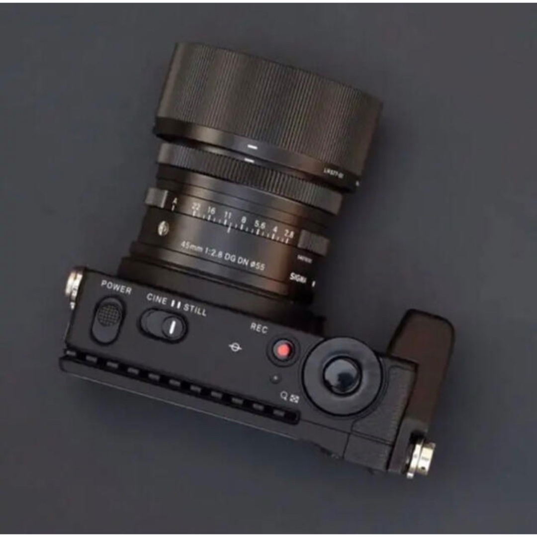 SIGMA fp/シグマ FP用ハンドグリップ(ebony/黒檀/エボニー)の SIGMA fp/シグマ FP用ハンドグリップ(ebony/黒檀/エボニー)の