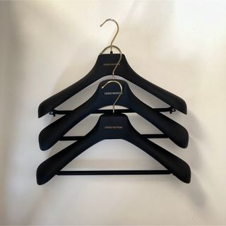 LOUIS VUITTON(押し入れ収納/ハンガー)のフリマアイテム一覧 LOUIS VUITTON(押し入れ収納/ハンガー)のフリマアイテム一覧