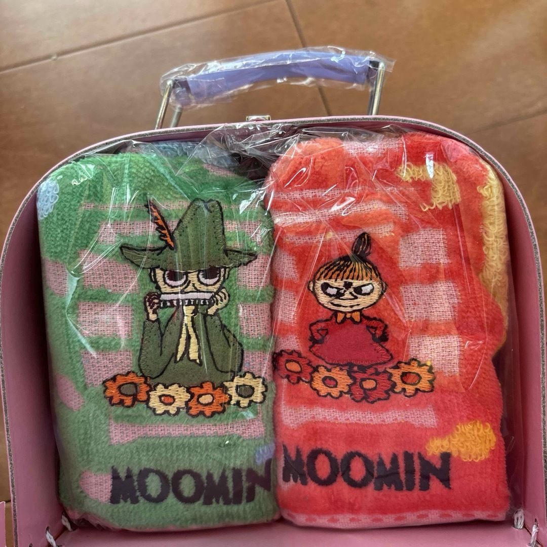 MOOMIN - 新品 MOOMIN ムーミン トランク型バッグ入り ハンド MOOMIN - 新品 MOOMIN ムーミン トランク型バッグ入り ハンド