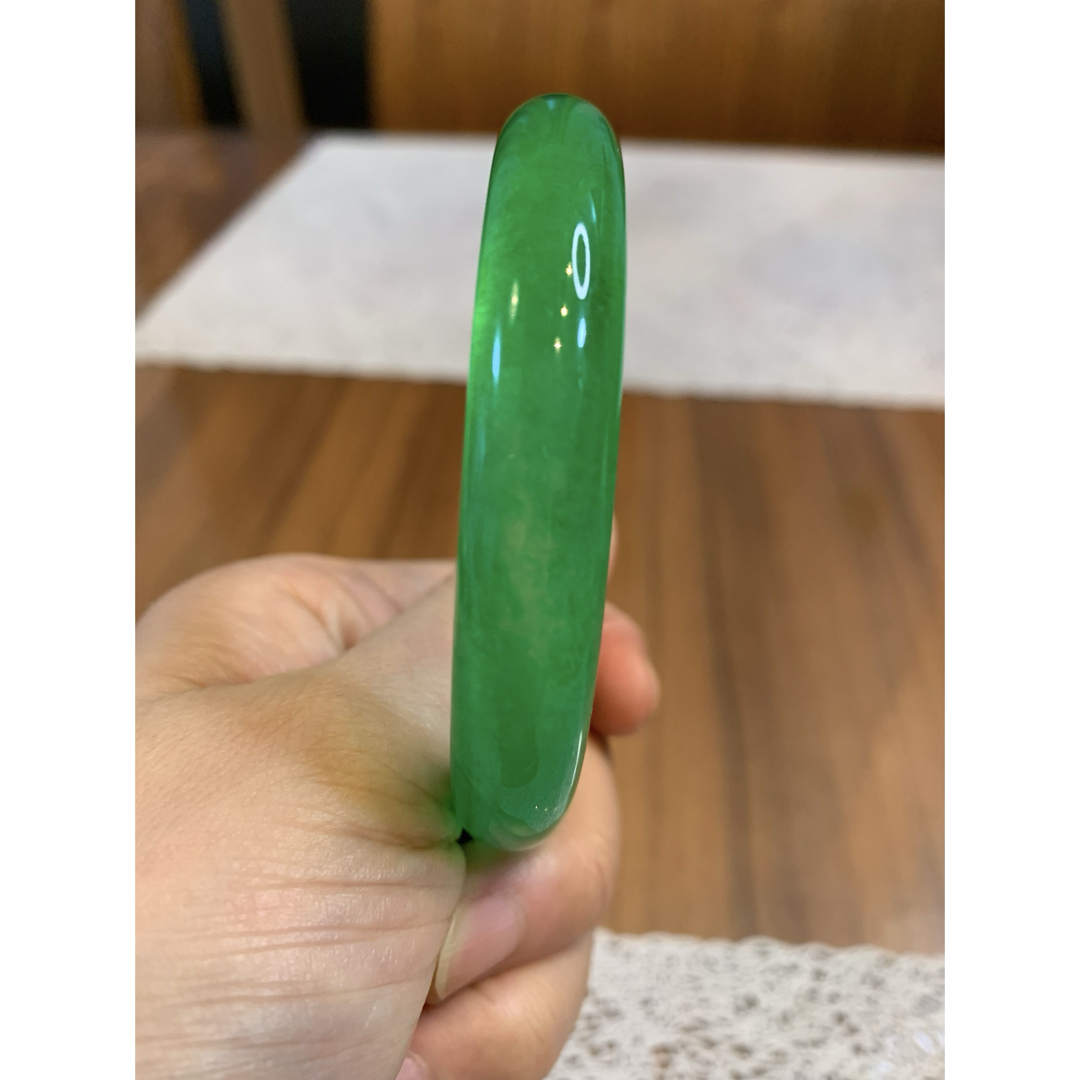 M-070 翡翠バングル 赤翡翠 恋愛運 お守り 腕輪 内径60mm M-070 翡翠バングル 赤翡翠 恋愛運 お守り 腕輪 内径60mm