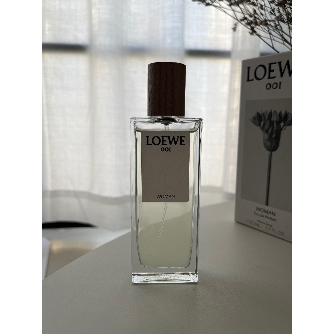 LOEWE 001 WOMAN