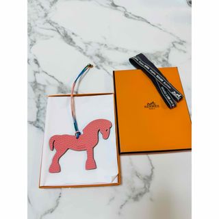HERMES - 未使用 エルメス プティアッシュ エルミーの通販 by HERMES - 未使用 エルメス プティアッシュ エルミーの通販 by