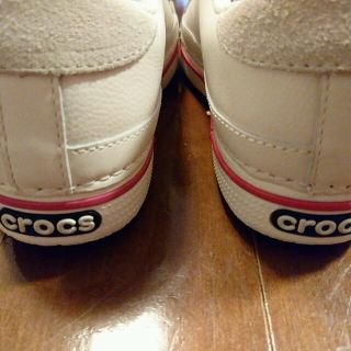 クロックス(crocs)のクロックスcrocsスニーカー24送料無料  (スニーカー)