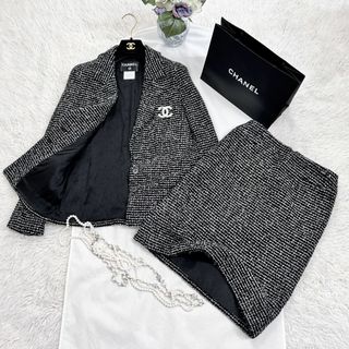 CHANEL(スーツ ・ ホワイト/白色系)のフリマアイテム一覧 CHANEL(スーツ ・ ホワイト/白色系)のフリマアイテム一覧