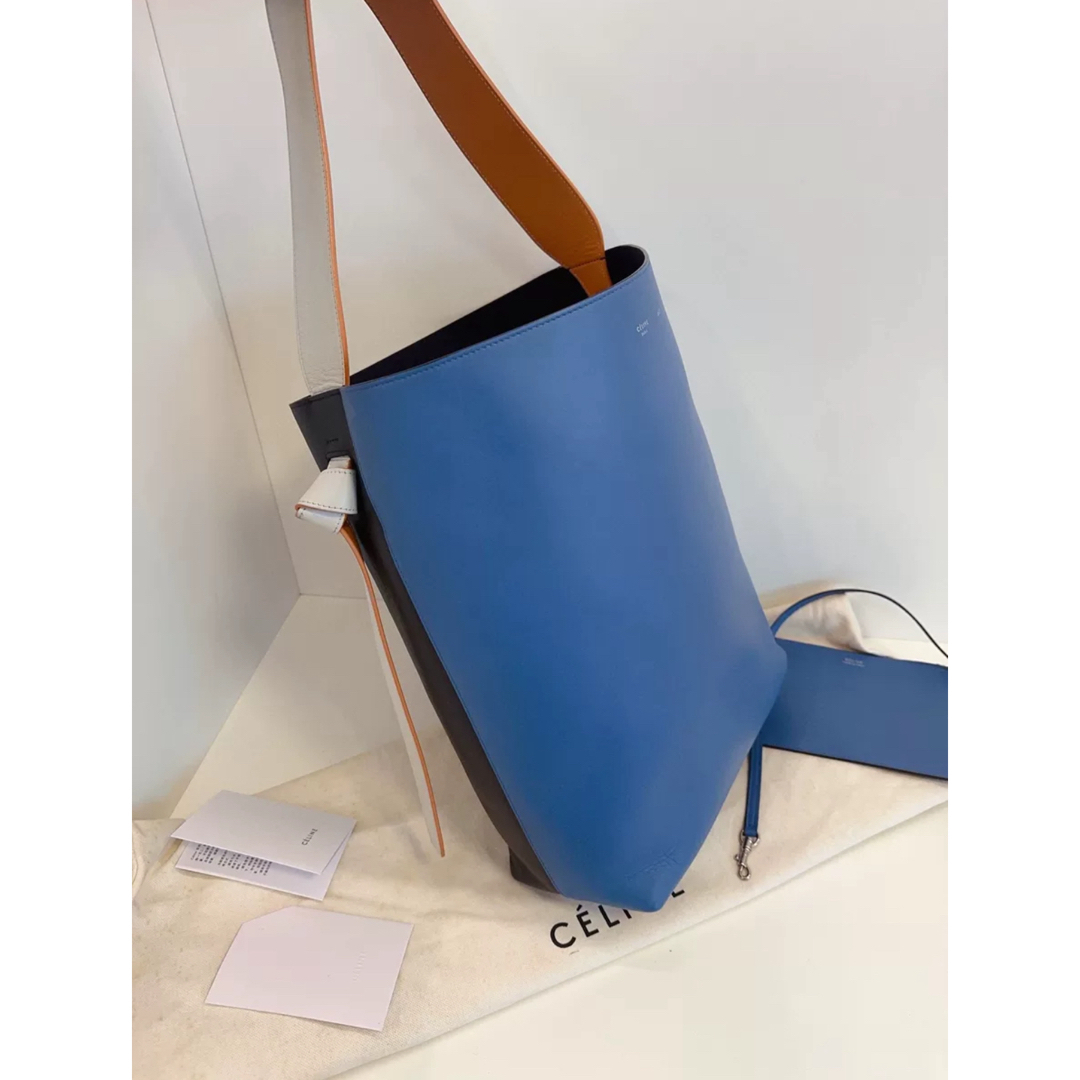 CELINE - レア極美品Céline セリーヌ フィービー期Twisted Cabas CELINE - レア極美品Céline セリーヌ フィービー期Twisted Cabas