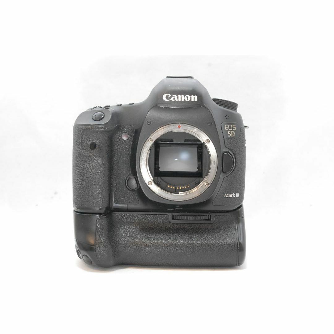 デジタル一眼レフ Canon EOS 5D Mark3 CFカード、電池3個付き デジタル一眼レフ Canon EOS 5D Mark3 CFカード、電池3個付き
