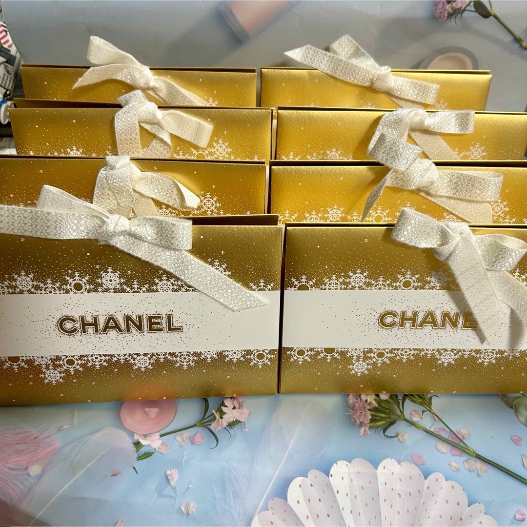 CHANEL - CHANEL/シャネル☆2024年☆ホリデー限定☆ギフトBOX8個 CHANEL - CHANEL/シャネル☆2024年☆ホリデー限定☆ギフトBOX8個