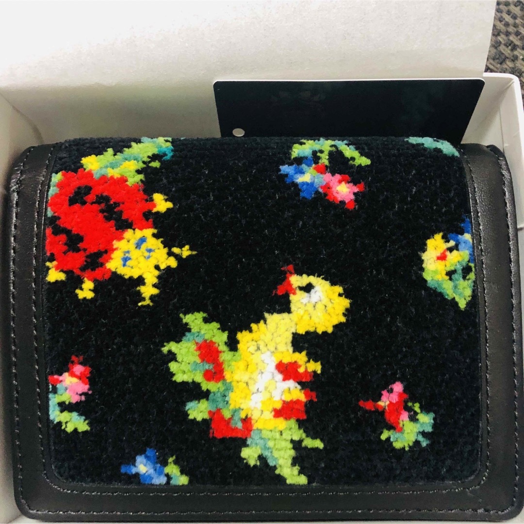 FEILER - 【新品】新作 二つ折り財布 フェイラー ハイジ 完売品 FEILER - 【新品】新作 二つ折り財布 フェイラー ハイジ 完売品
