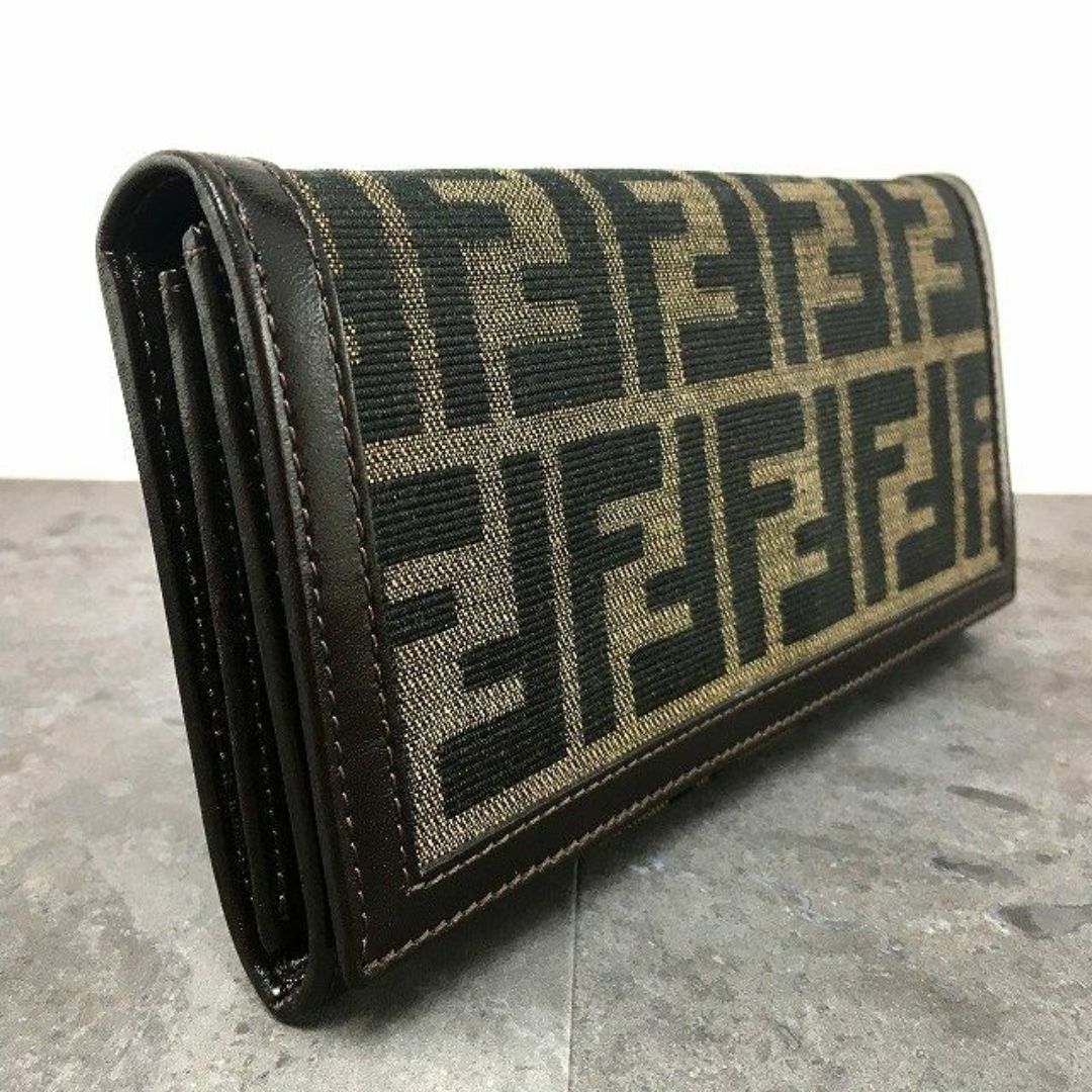FENDI - 送料込み! 極美品 FENDI 長財布 30851 ズッカ柄 箱付き FENDI - 送料込み! 極美品 FENDI 長財布 30851 ズッカ柄 箱付き