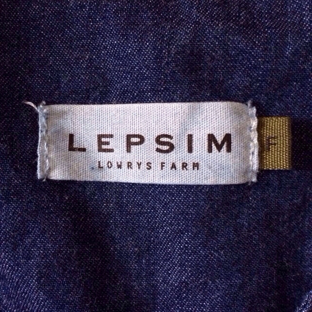 LEPSIM(レプシィム)のLEPSIMデニムワンピース レディースのワンピース(ミニワンピース)の商品写真