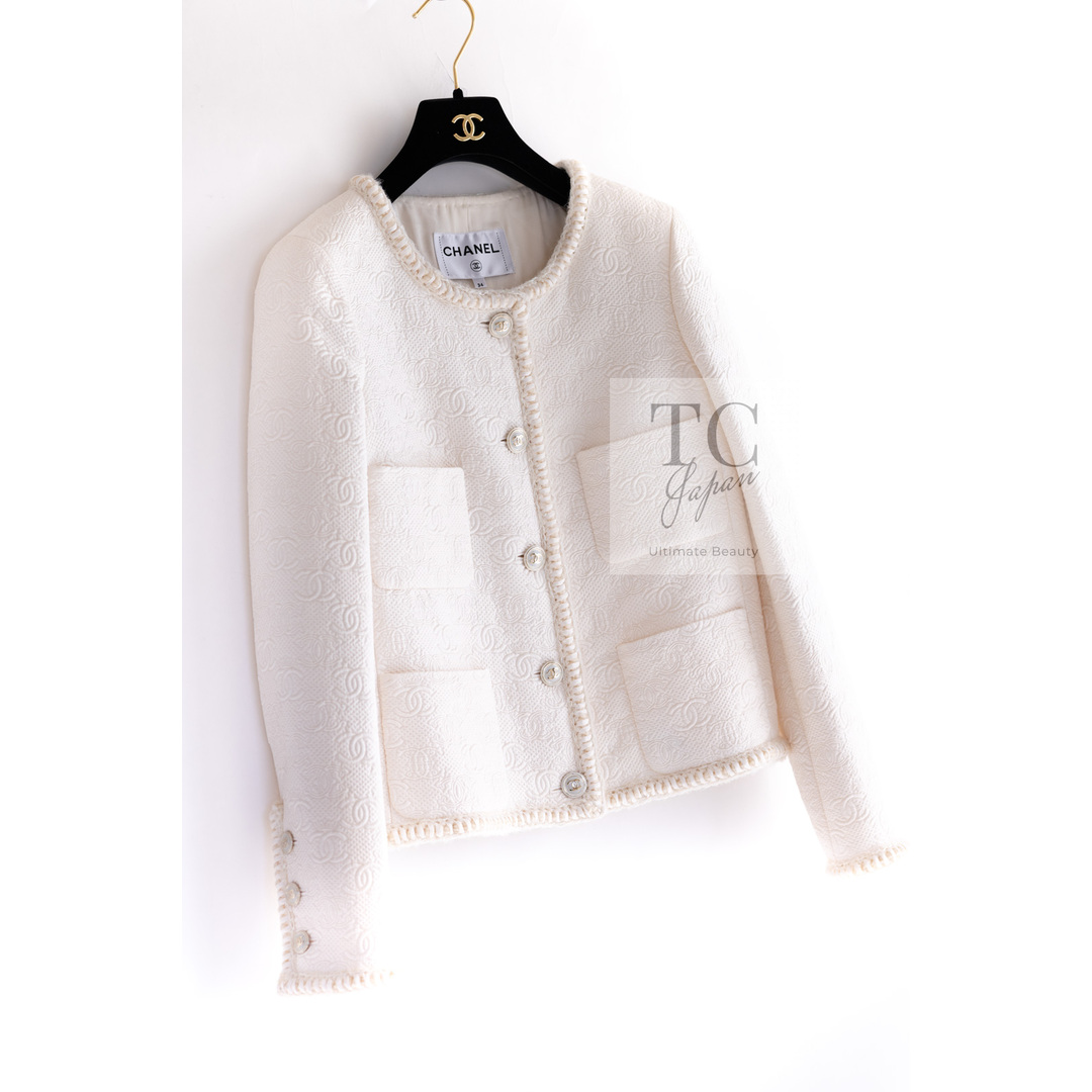CHANEL - シャネル ジャケット CHANEL ホワイト アイボリー 白 CHANEL - シャネル ジャケット CHANEL ホワイト アイボリー 白