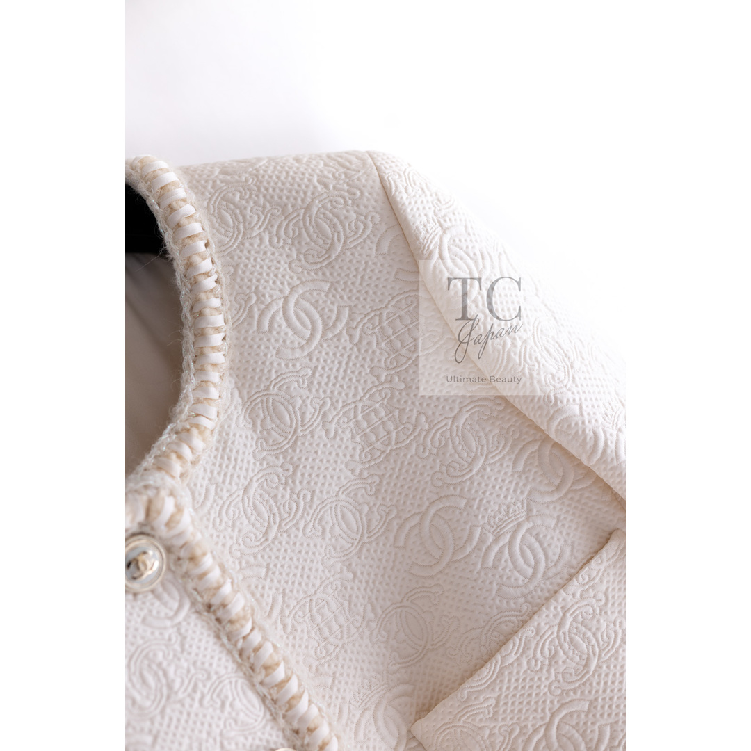 CHANEL - シャネル ジャケット CHANEL ホワイト アイボリー 白 CHANEL - シャネル ジャケット CHANEL ホワイト アイボリー 白