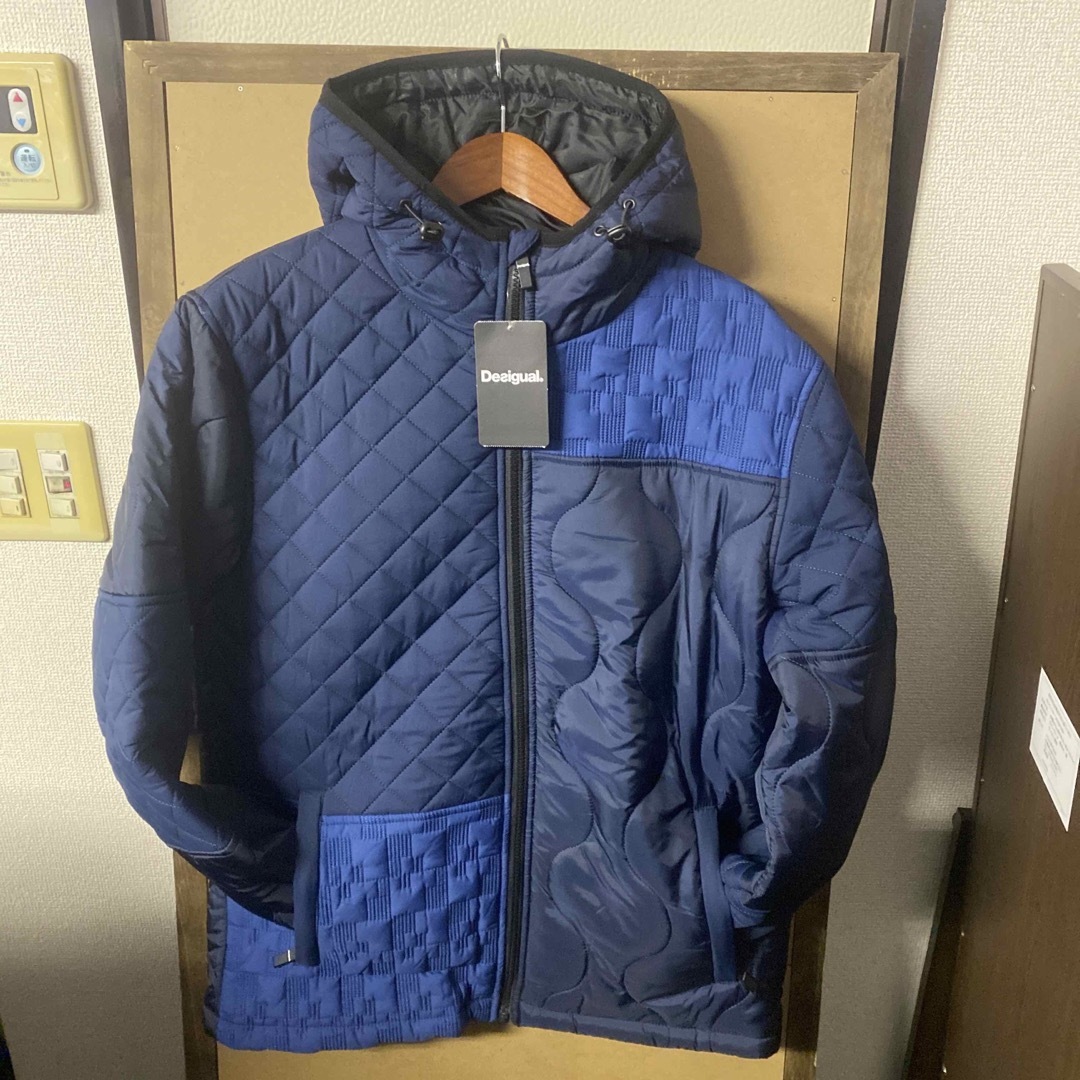 DESIGUAL - 【新品】Desigual 生地切替 デザイン中綿ブルゾン L DESIGUAL - 【新品】Desigual 生地切替 デザイン中綿ブルゾン L