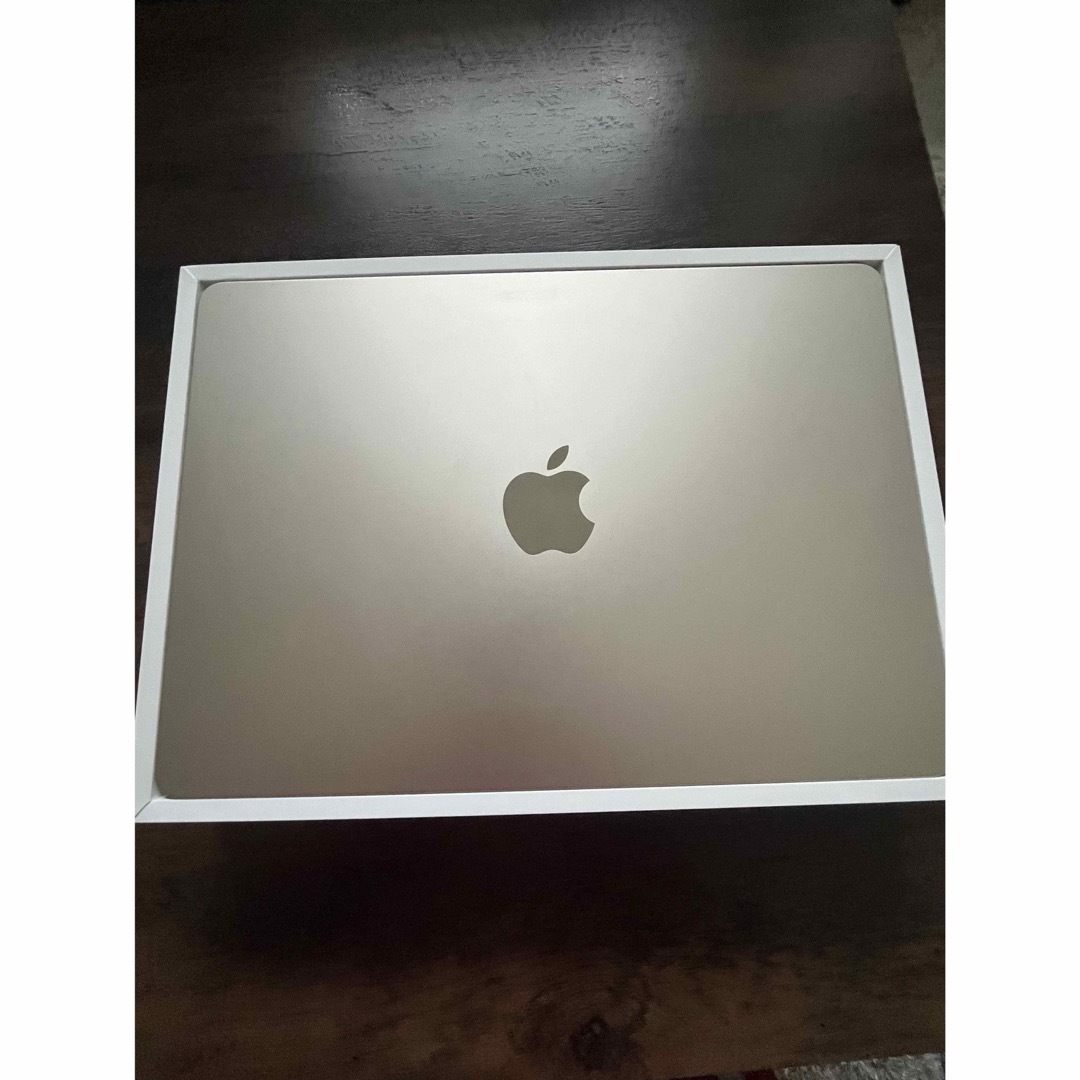 超美品】 白う MacBook Air 13インチ Apple M2チップ搭載モデル 超美品】 白う MacBook Air 13インチ Apple M2チップ搭載モデル
