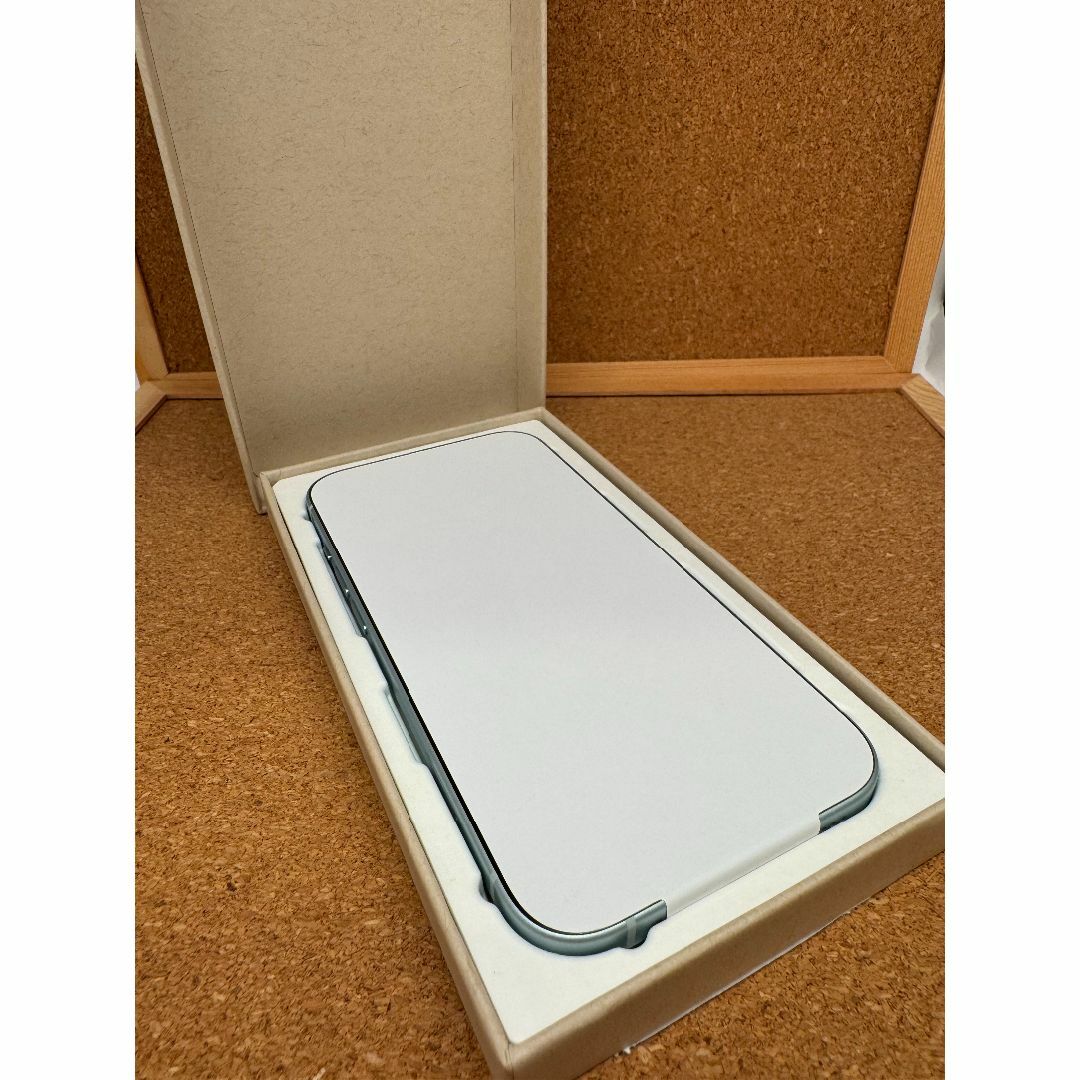 新品未使用！iPhone 15 ホワイト 128 GB SIMフリー