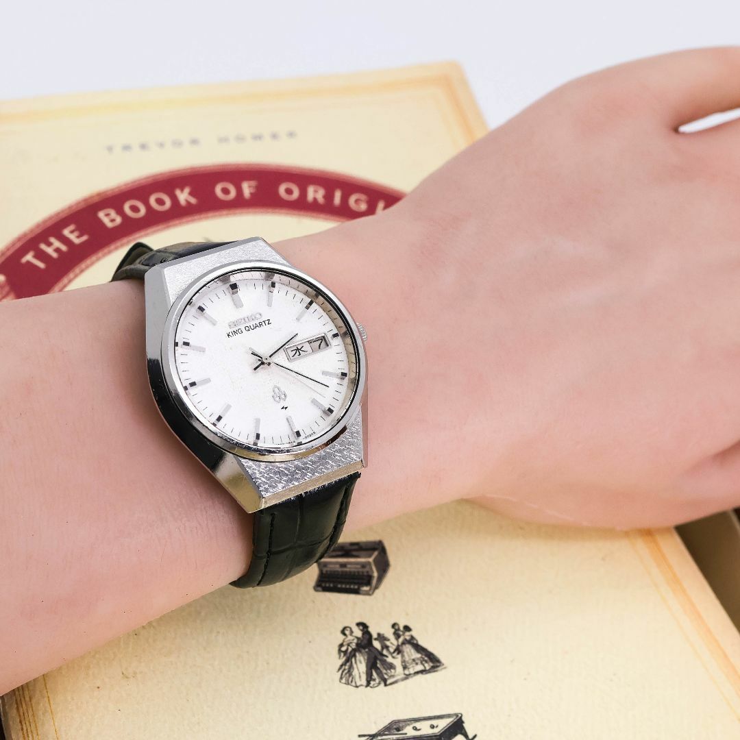稼働 SEIKO KING QUARTZ 腕時計 デイデイト 水晶マーク b 稼働 SEIKO KING QUARTZ 腕時計 デイデイト 水晶マーク b