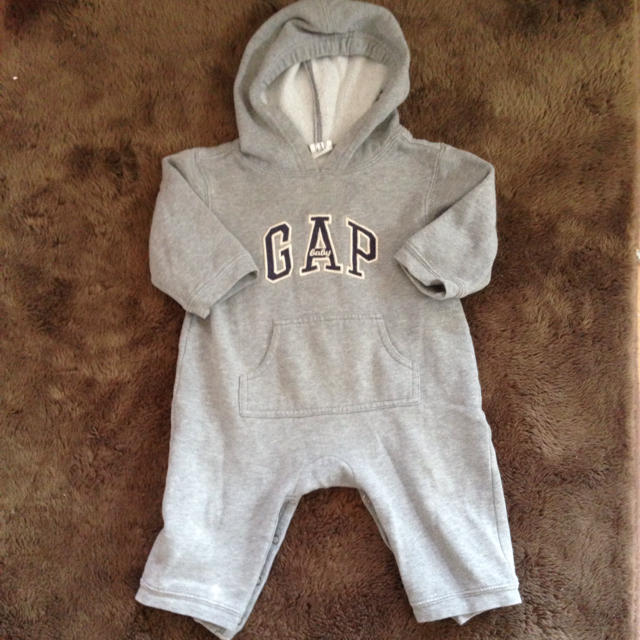 babyGAP(ベビーギャップ)のbabyGAP ♥︎ キッズ/ベビー/マタニティのベビー服(~85cm)(カバーオール)の商品写真