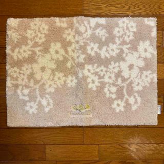LAURA ASHLEY(バスマット)のフリマアイテム一覧 LAURA ASHLEY(バスマット)のフリマアイテム一覧