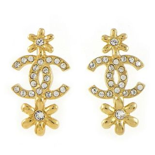 CHANEL(フラワー ・ ピアス)のフリマアイテム一覧 CHANEL(フラワー ・ ピアス)のフリマアイテム一覧