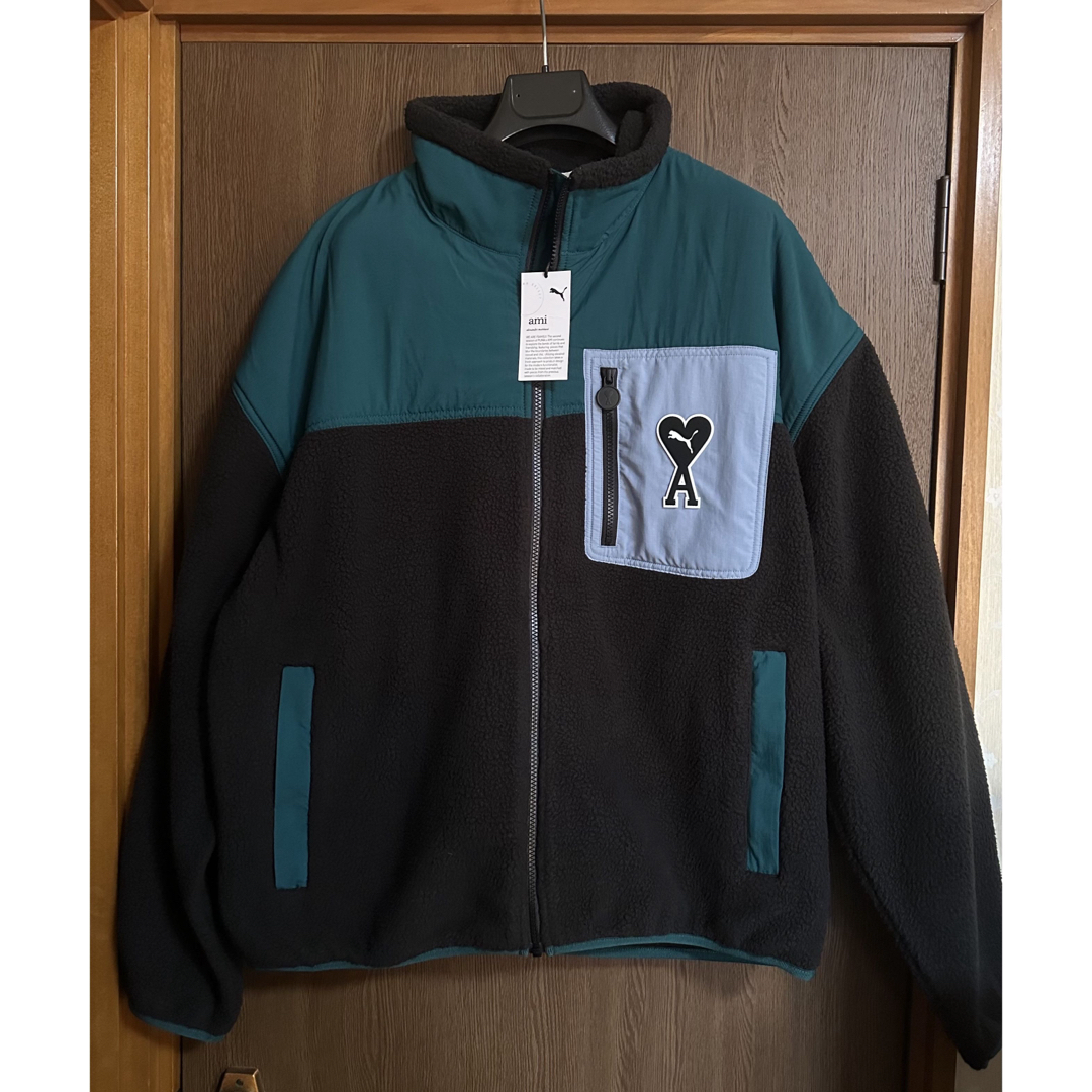 黒XL新品 AMI Paris × PUMA ロゴ フリースジャケット ブルゾン 黒XL新品 AMI Paris × PUMA ロゴ フリースジャケット ブルゾン