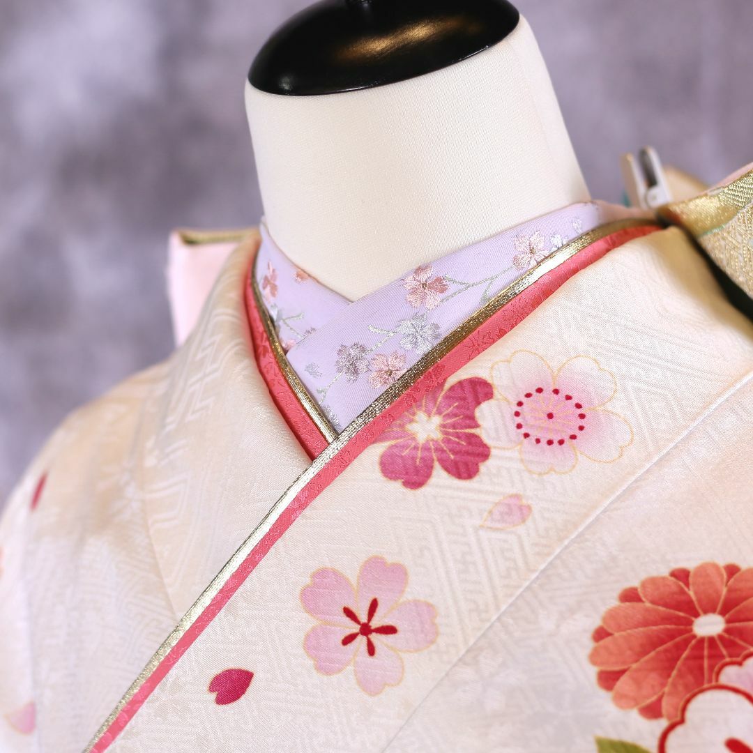 振袖フルセット 振袖セット 振袖 Mサイズ 白×新古典 美品 成人式 振袖フルセット 振袖セット 振袖 Mサイズ 白×新古典 美品 成人式