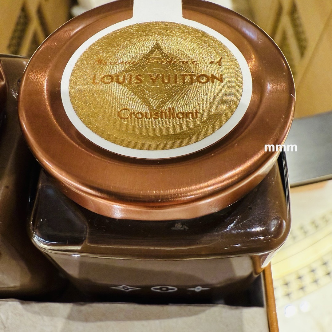 LOUIS VUITTON - 【パリ限定】LOUIS VUITTON チョコレート LOUIS VUITTON - 【パリ限定】LOUIS VUITTON チョコレート