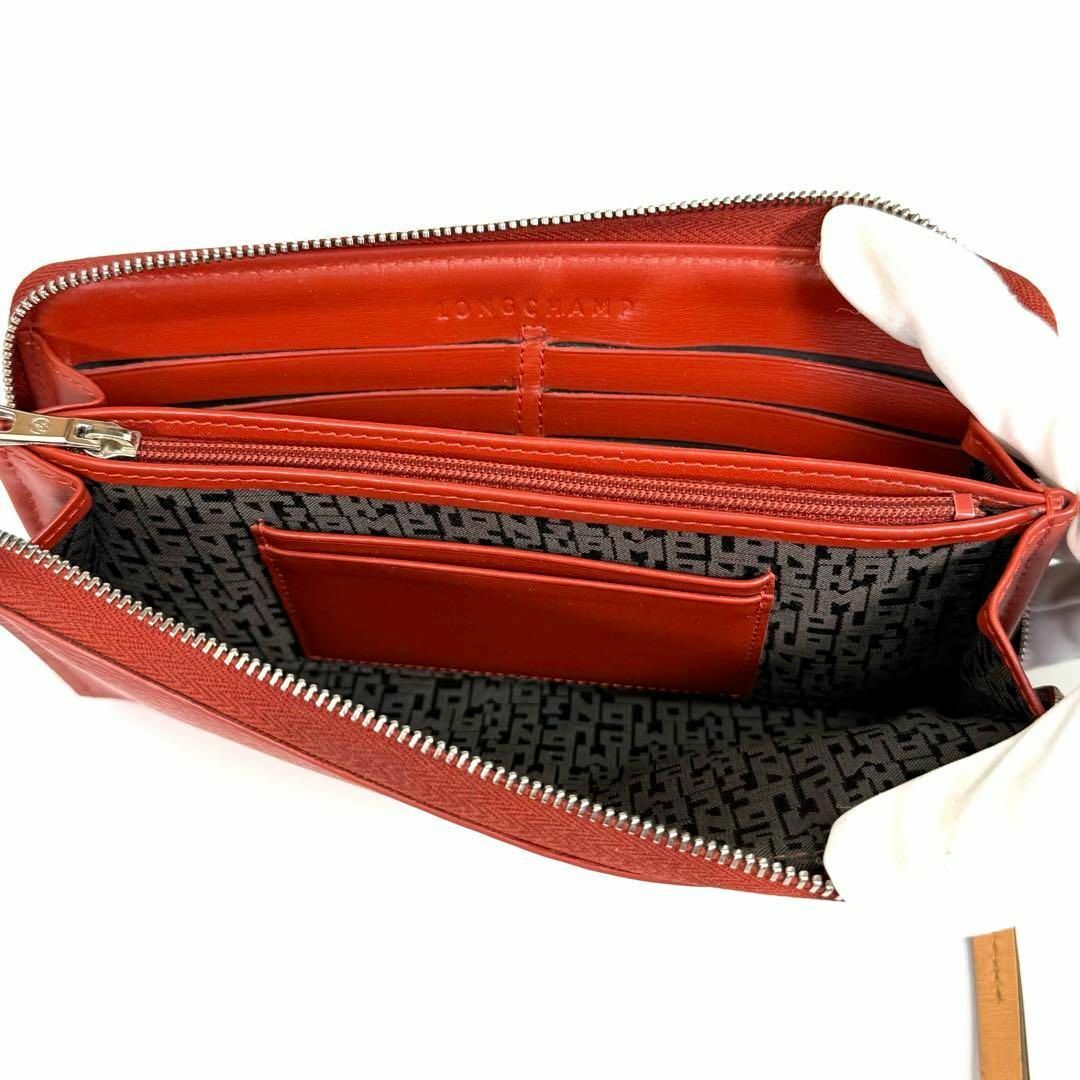 美品】LONGCHAMP ロンシャンラウンドジップ 長財布 レザー 美品】LONGCHAMP ロンシャンラウンドジップ 長財布 レザー